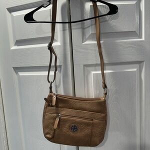 Giani Bernini Pebble Crossbody Bag Tan Tripple Zip Multi Pocket Adjustable Purse